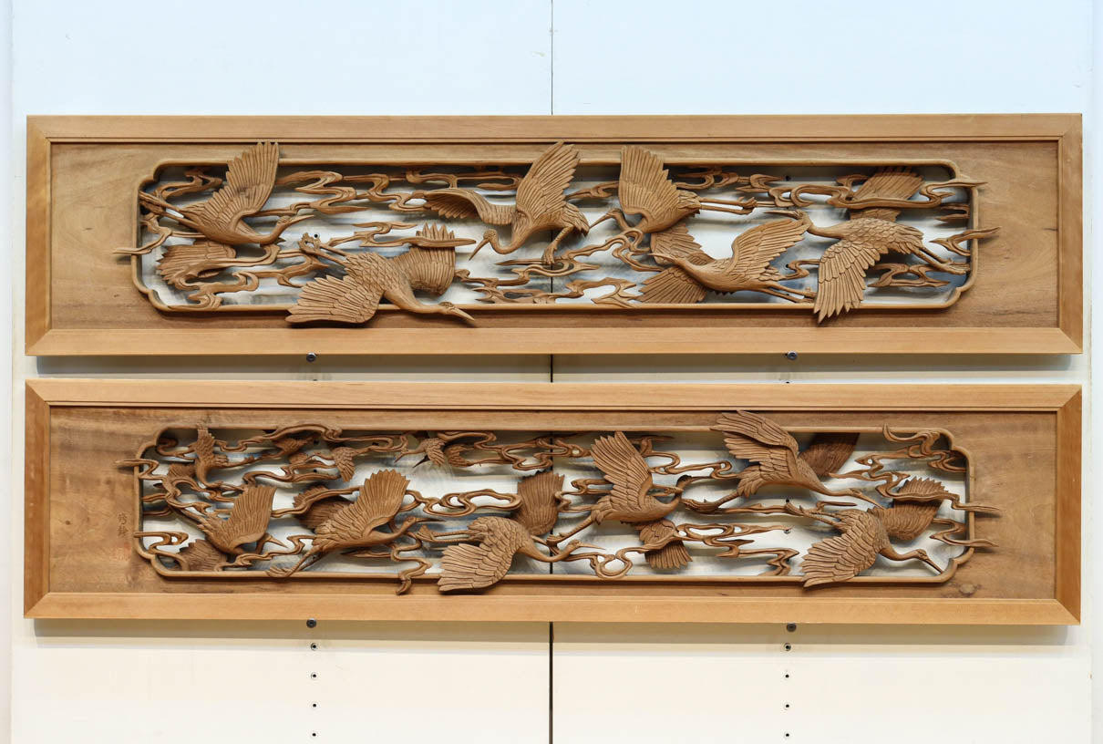 Deep-relief carved Ranma EZ3163ab