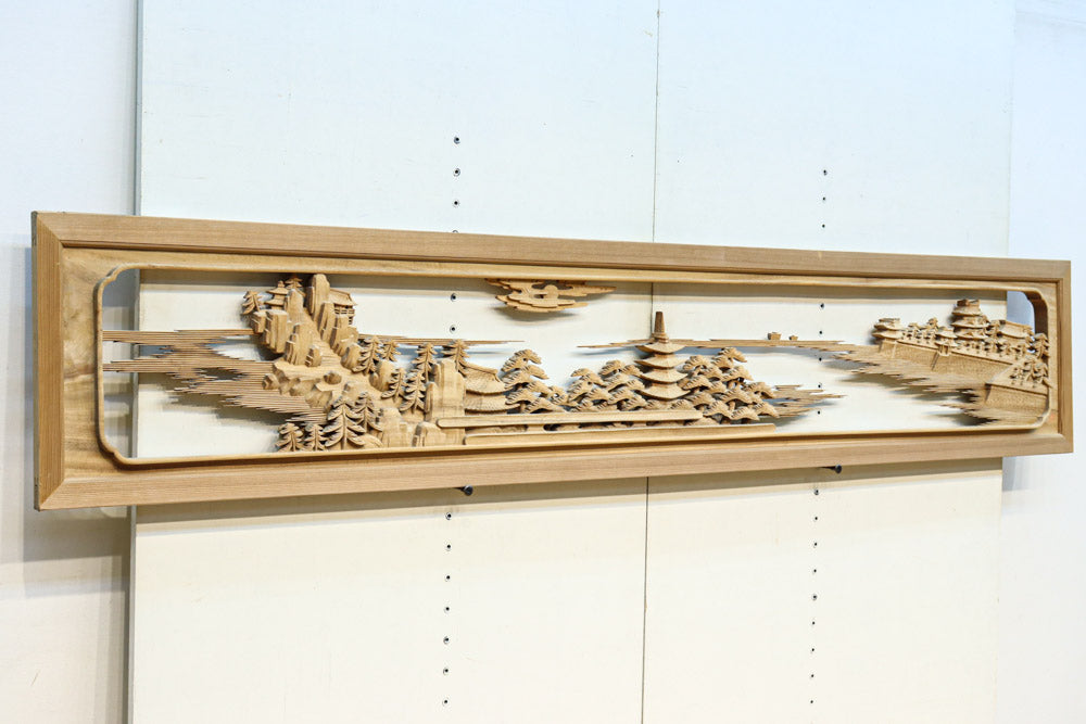 繊細かつ迫力の彫刻で描かれた近江八景が見事な彫刻欄間　EZ3180ab　在庫(a:1 b:1)枚