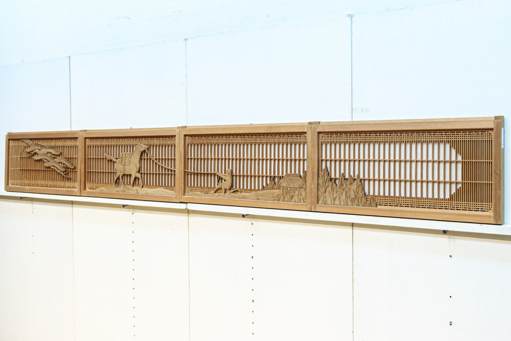 仄々とした馬引きの風景を描いたワーロン入り彫刻欄間　EZ3298　在庫4枚1組