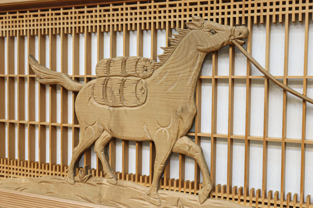 仄々とした馬引きの風景を描いたワーロン入り彫刻欄間　EZ3298　在庫4枚1組