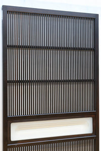 幅898ミリ　落ち着いた雰囲気ある格子作りの大阪格子戸　F8462ab　在庫(a:0 b:1)枚