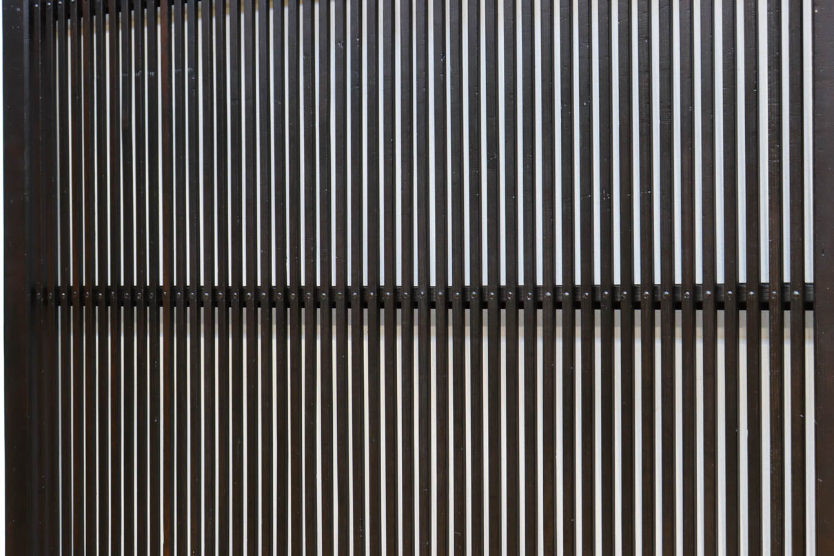 幅898ミリ　落ち着いた雰囲気ある格子作りの大阪格子戸　F8462ab　在庫(a:0 b:1)枚