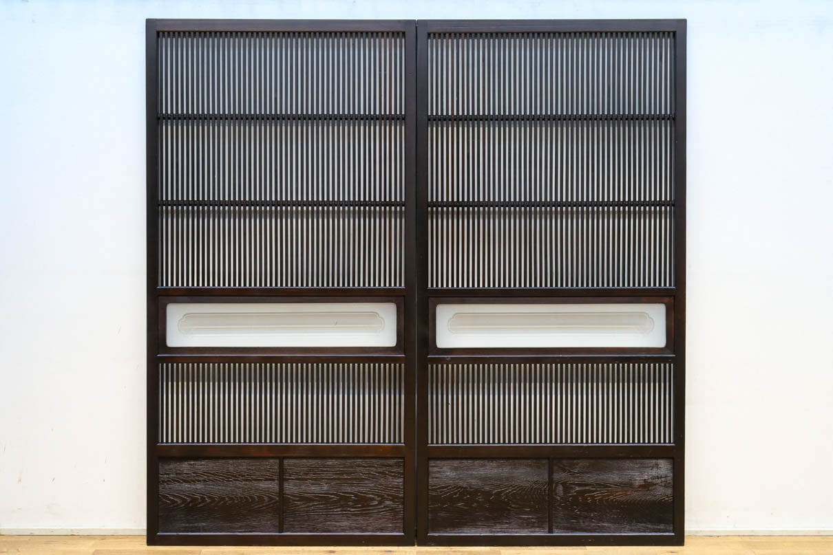 幅898ミリ　落ち着いた雰囲気ある格子作りの大阪格子戸　F8462ab　在庫(a:0 b:1)枚