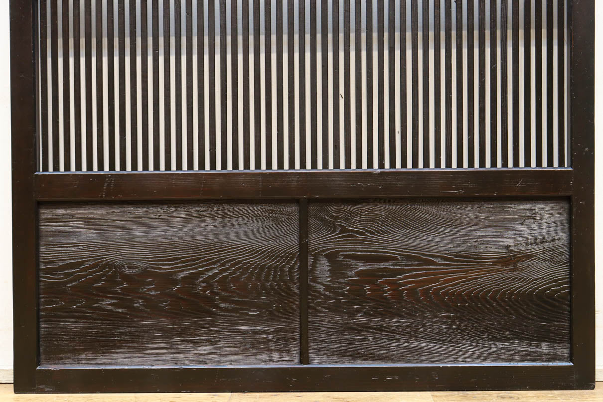 幅898ミリ　落ち着いた雰囲気ある格子作りの大阪格子戸　F8462ab　在庫(a:0 b:1)枚