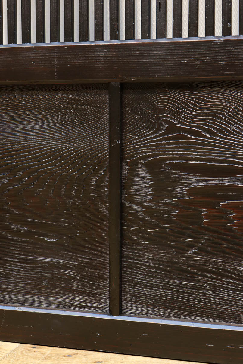 幅898ミリ　落ち着いた雰囲気ある格子作りの大阪格子戸　F8462ab　在庫(a:0 b:1)枚