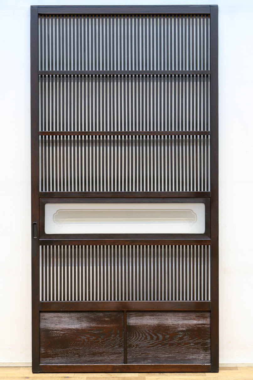 幅898ミリ　落ち着いた雰囲気ある格子作りの大阪格子戸　F8462ab　在庫(a:0 b:1)枚