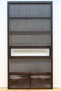 幅898ミリ　落ち着いた雰囲気ある格子作りの大阪格子戸　F8462ab　在庫(a:0 b:1)枚