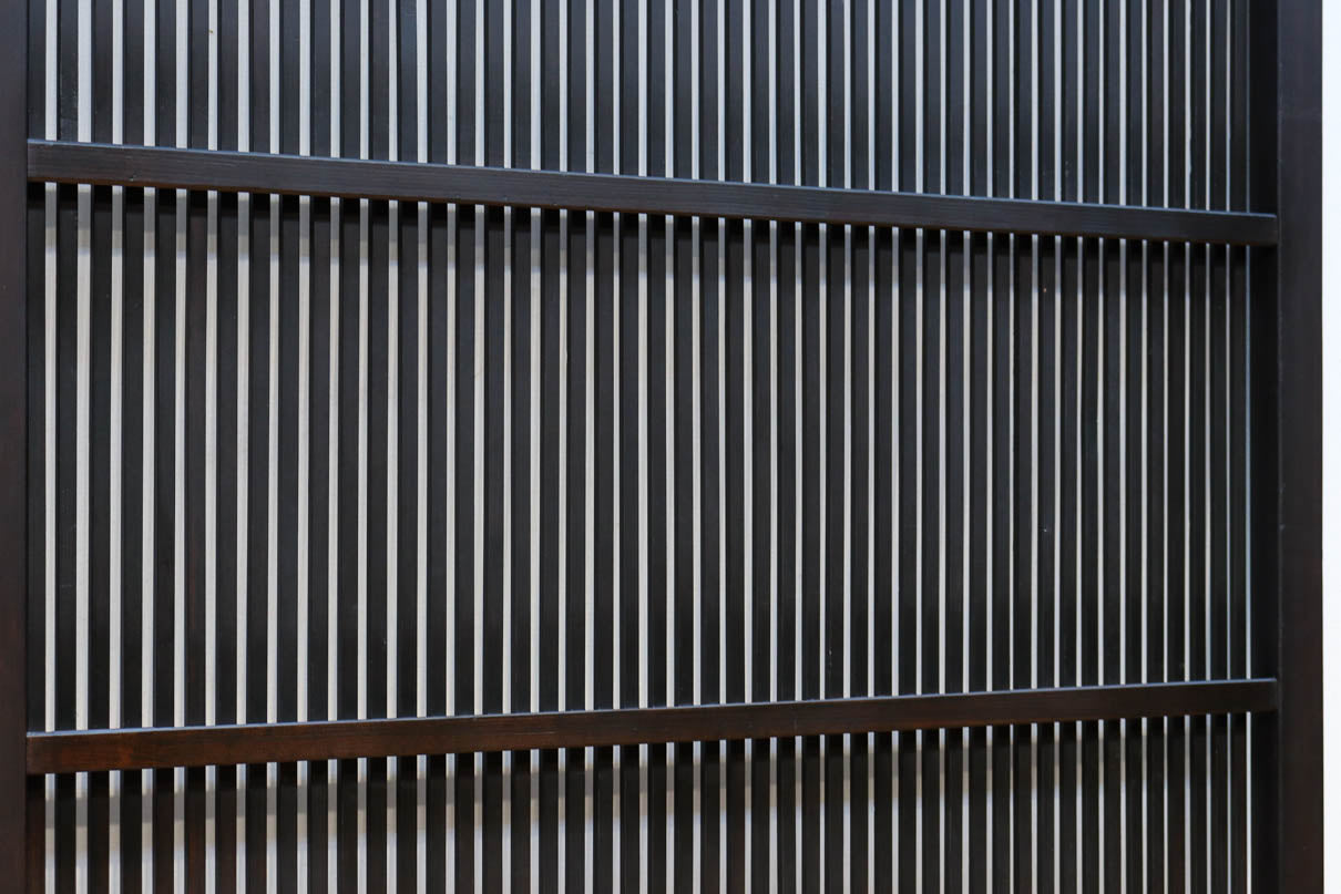 幅898ミリ　落ち着いた雰囲気ある格子作りの大阪格子戸　F8462ab　在庫(a:0 b:1)枚