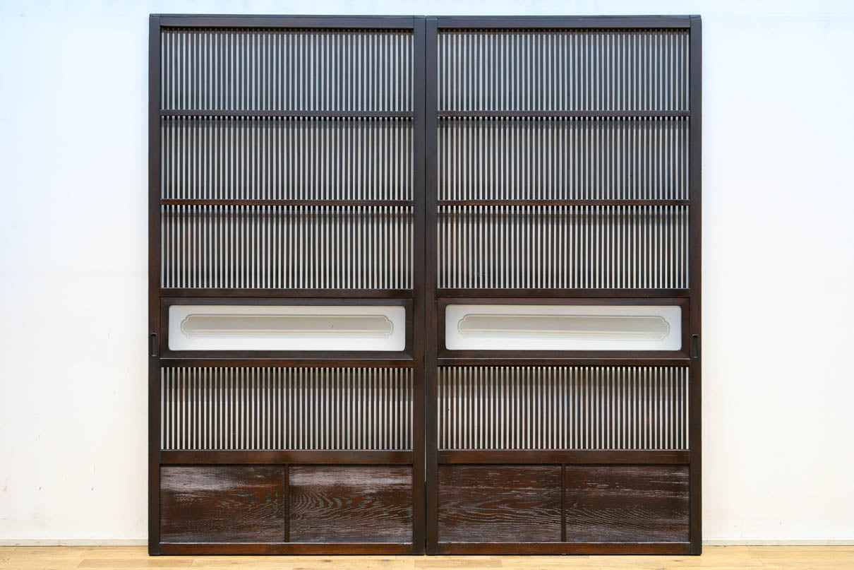 幅898ミリ　落ち着いた雰囲気ある格子作りの大阪格子戸　F8462ab　在庫(a:0 b:1)枚