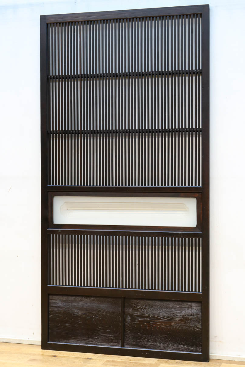 幅898ミリ　落ち着いた雰囲気ある格子作りの大阪格子戸　F8462ab　在庫(a:0 b:1)枚