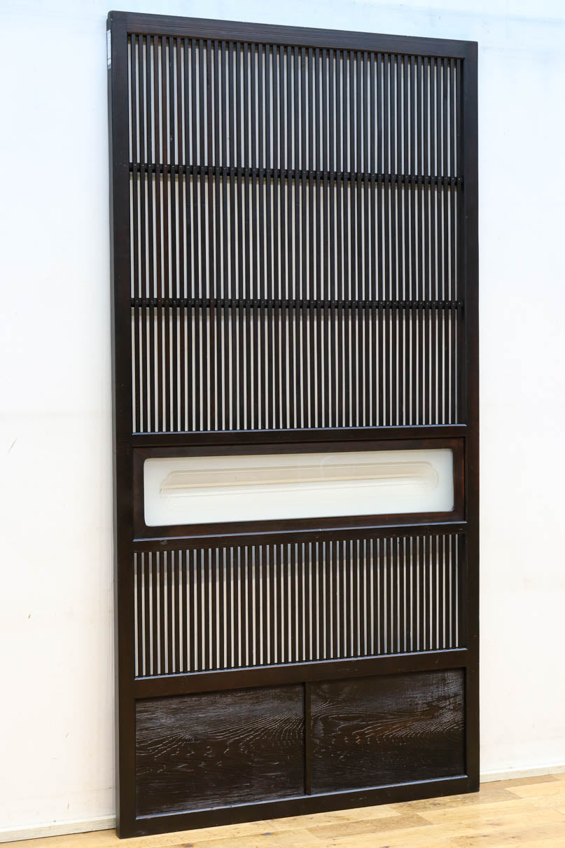 幅898ミリ　落ち着いた雰囲気ある格子作りの大阪格子戸　F8462ab　在庫(a:0 b:1)枚