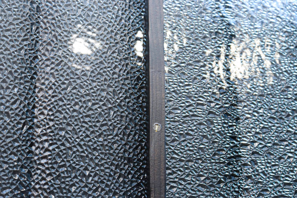 幅798ミリ　煌びやかな縦格子窓で風情あるガラス戸　F7943　在庫1枚