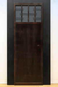 幅603ミリ　繊細な装飾のガラス角窓で風情高めるスリムな舞良戸　F7956　在庫1枚