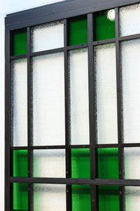 幅965ミリ　極上‼市松のような色ガラスがモダンなガラス戸　F8027　在庫1枚
