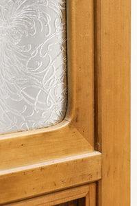 幅875ミリ　美しい格子の並びに小窓が華を添える極上大阪格子戸　F8109　在庫2枚