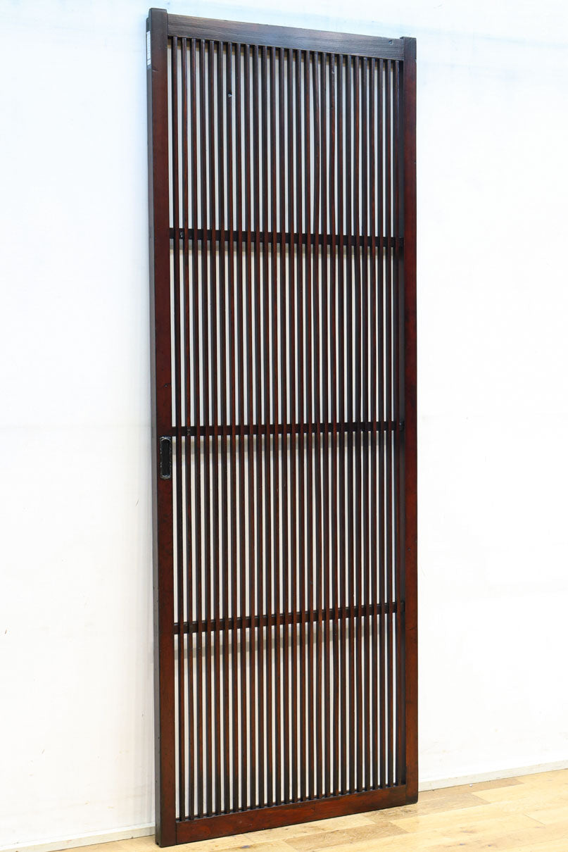 幅670ミリ　スリムサイズ！！深みを増した色彩で落ち着きある全面丸格子戸　F8437　在庫1枚