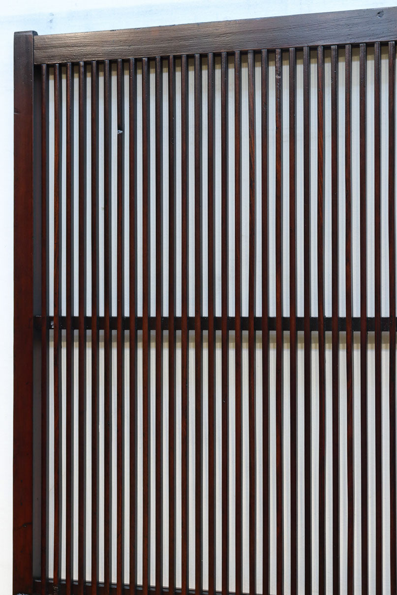 幅670ミリ　スリムサイズ！！深みを増した色彩で落ち着きある全面丸格子戸　F8437　在庫1枚