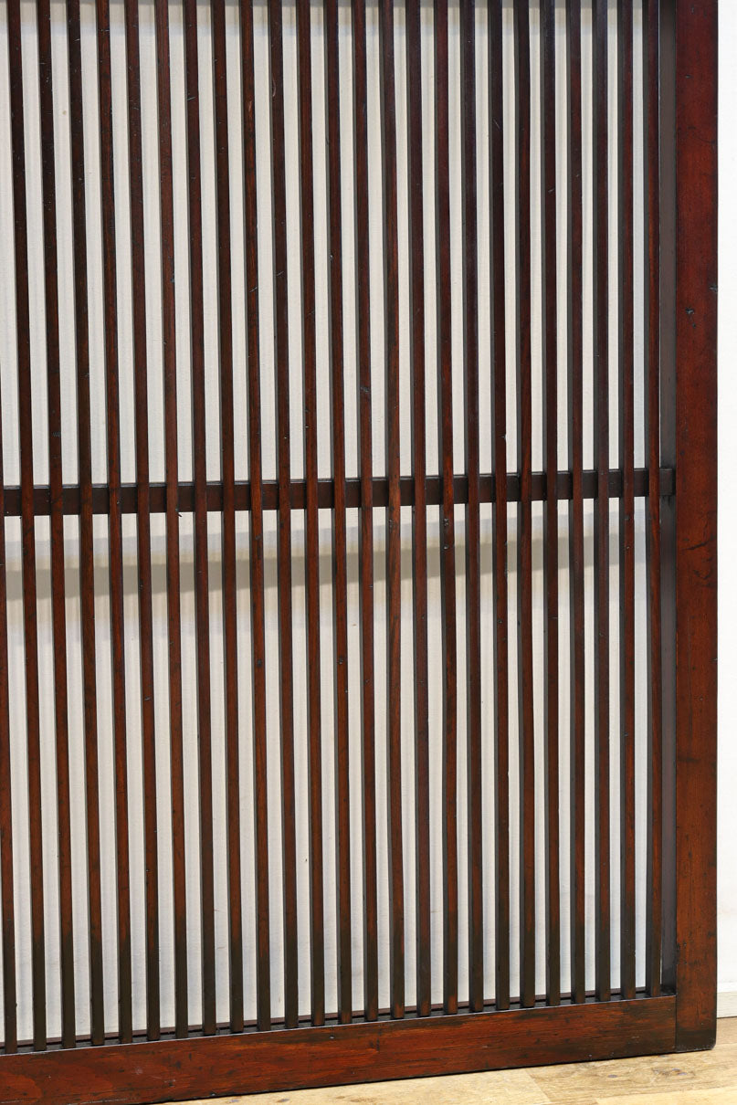 幅670ミリ　スリムサイズ！！深みを増した色彩で落ち着きある全面丸格子戸　F8437　在庫1枚