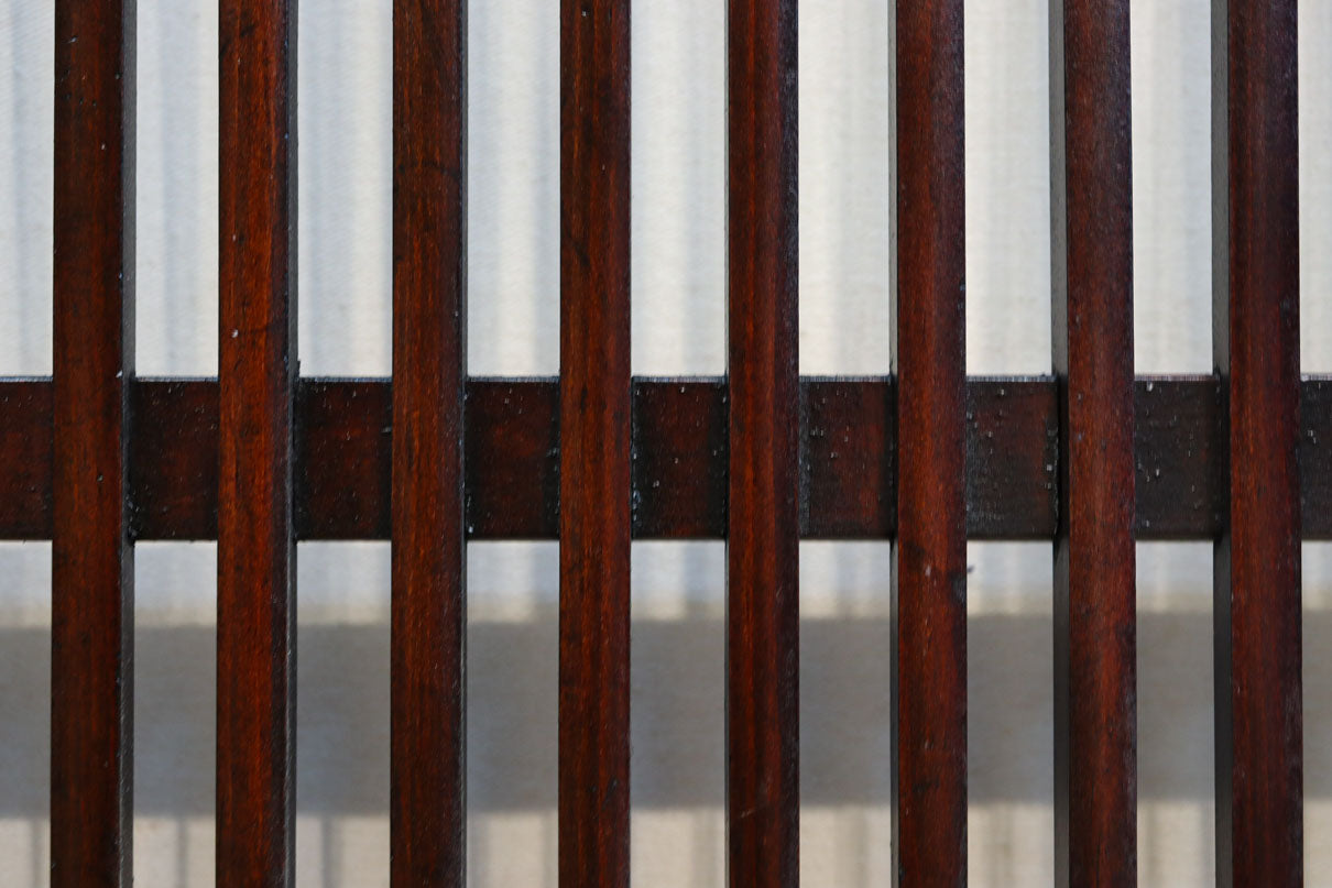 幅670ミリ　スリムサイズ！！深みを増した色彩で落ち着きある全面丸格子戸　F8437　在庫1枚