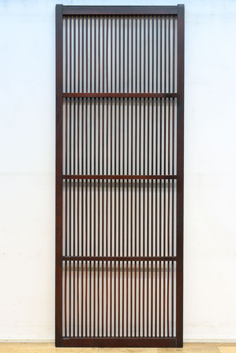 幅670ミリ　スリムサイズ！！深みを増した色彩で落ち着きある全面丸格子戸　F8437　在庫1枚