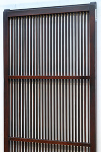 幅670ミリ　スリムサイズ！！深みを増した色彩で落ち着きある全面丸格子戸　F8437　在庫1枚