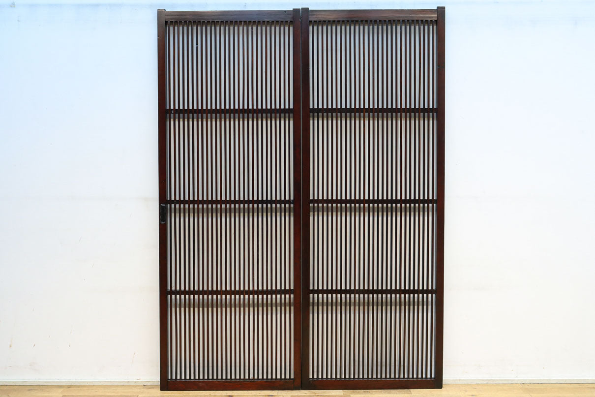 幅670ミリ　スリムサイズ！！深みを増した色彩で落ち着きある全面丸格子戸　F8437　在庫1枚