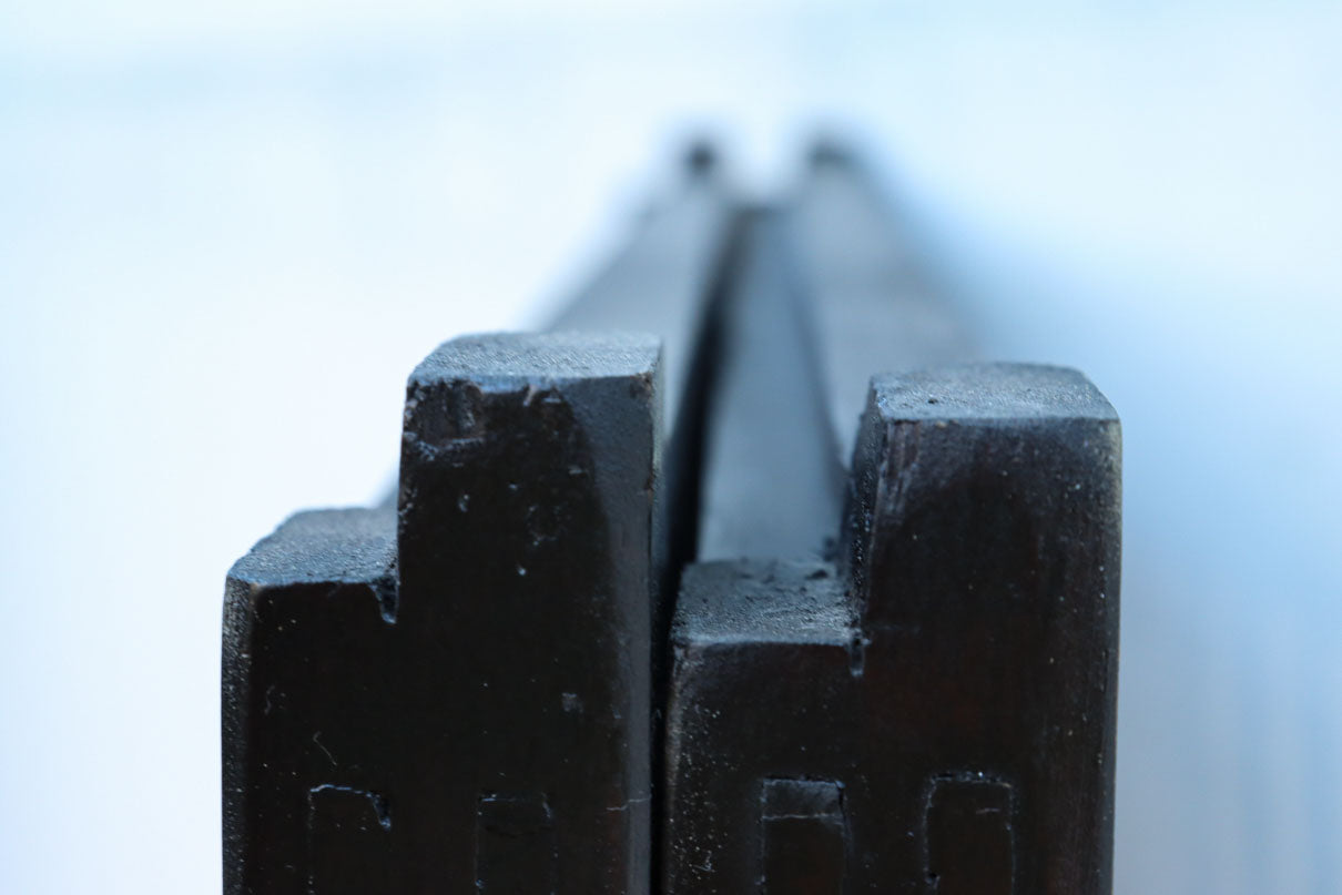 幅670ミリ　スリムサイズ！！深みを増した色彩で落ち着きある全面丸格子戸　F8437　在庫1枚