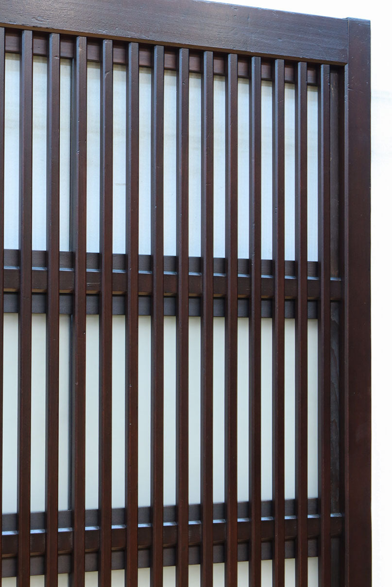 高さ1920ミリ　落ち着いた眺めの2種類ガラス入り背高格子戸　F8440　在庫2枚