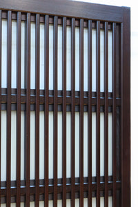 高さ1920ミリ　落ち着いた眺めの2種類ガラス入り背高格子戸　F8440　在庫2枚