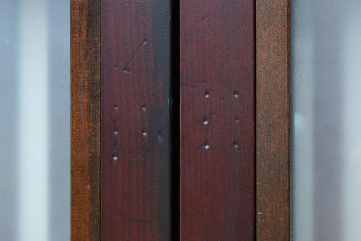 高さ1920ミリ　落ち着いた眺めの2種類ガラス入り背高格子戸　F8440　在庫2枚