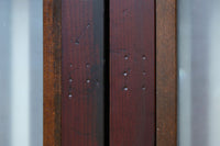 高さ1920ミリ　落ち着いた眺めの2種類ガラス入り背高格子戸　F8440　在庫2枚