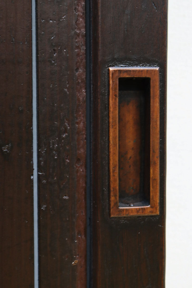 幅896 高さ1823ミリ　重厚感ある作りで落ち着いた佇まいの全面平格子戸　F8442　在庫2枚