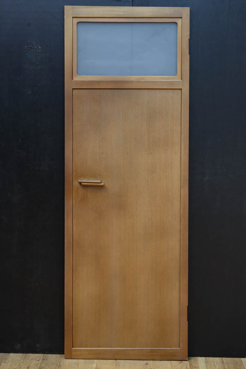 Slim size Glass door F8448