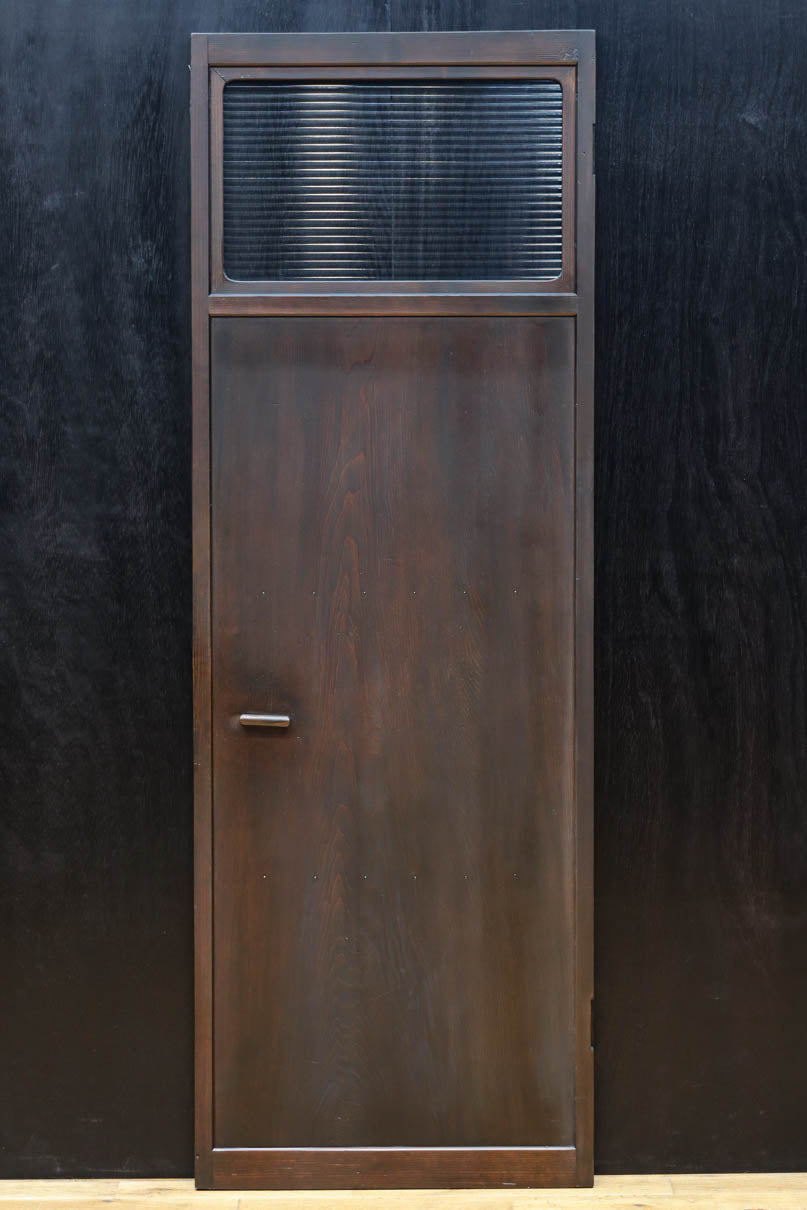 Slim size Glass door F8450