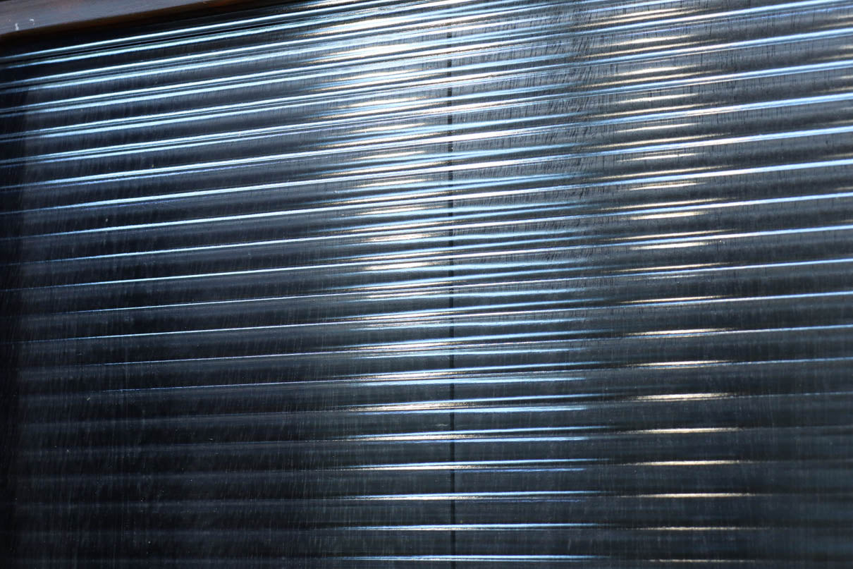 Slim size Glass door F8450