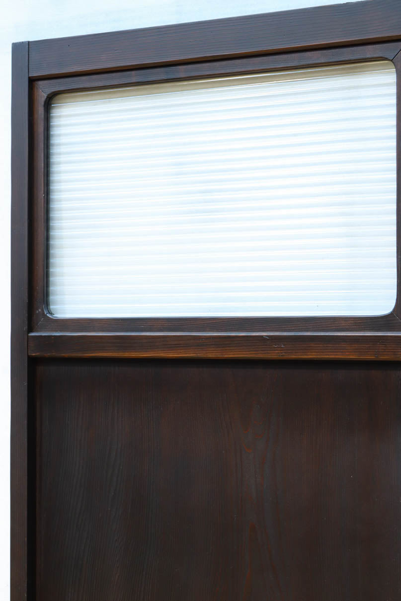 Slim size Glass door F8450