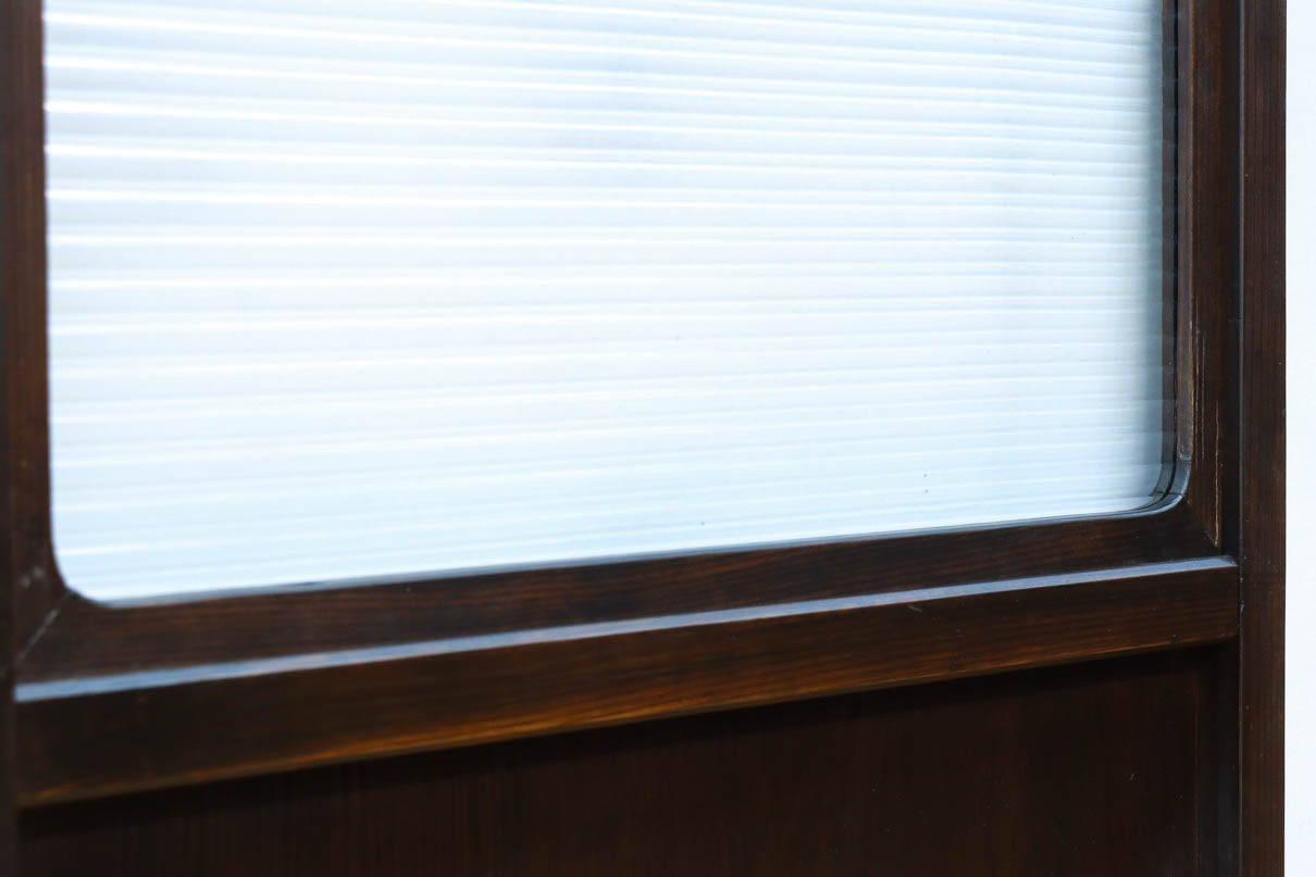 Slim size Glass door F8450