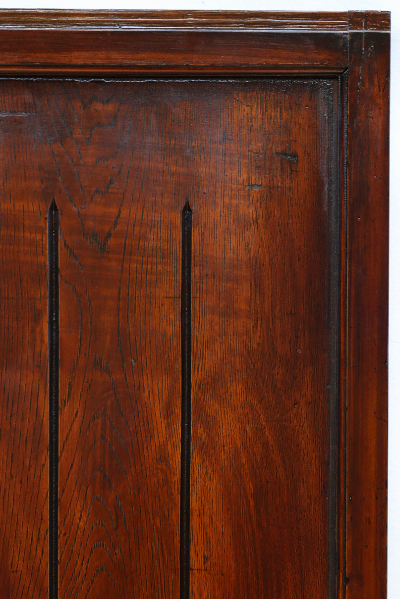 幅848ミリ　稀少デザイン！！溝の装飾を施した格調ある板戸　F8456　在庫2枚