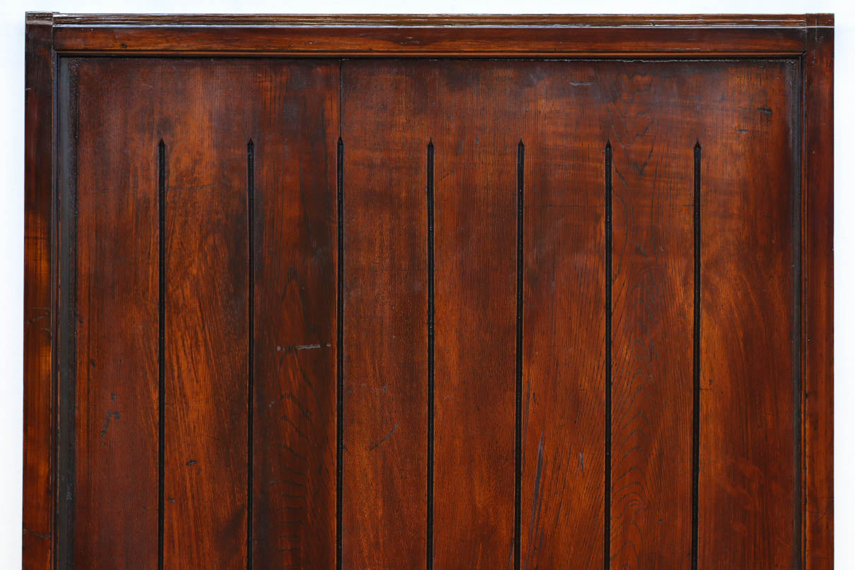 幅848ミリ　稀少デザイン！！溝の装飾を施した格調ある板戸　F8456　在庫2枚