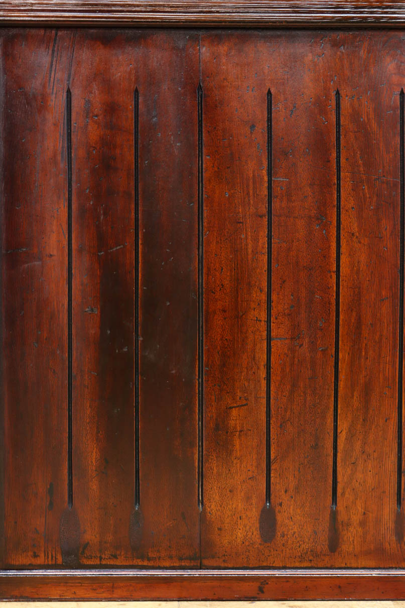 幅848ミリ　稀少デザイン！！溝の装飾を施した格調ある板戸　F8456　在庫2枚