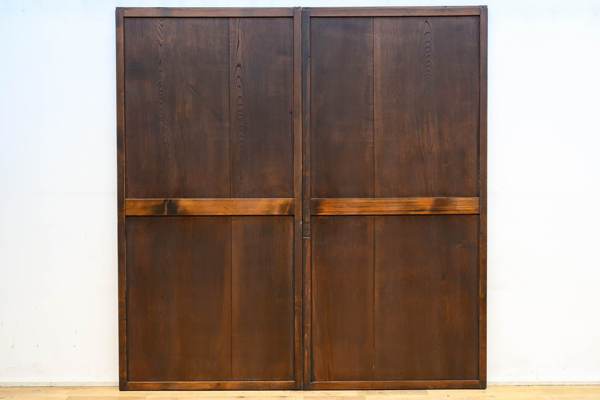 幅848ミリ　稀少デザイン！！溝の装飾を施した格調ある板戸　F8456　在庫2枚