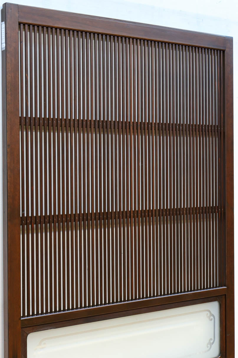 幅898ミリ　繊細な格子作りで和の趣きある大阪格子戸　F8457　在庫2枚