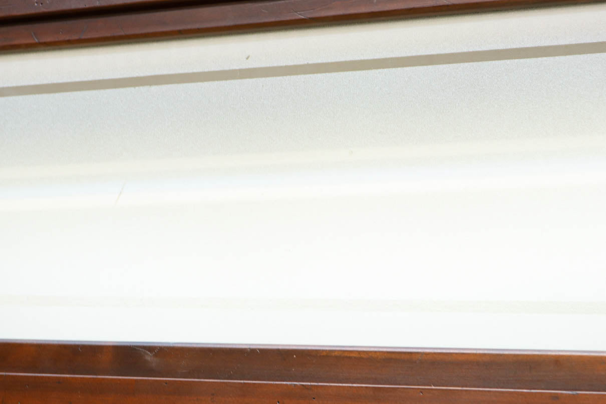 幅898ミリ　繊細な格子作りで和の趣きある大阪格子戸　F8457　在庫2枚