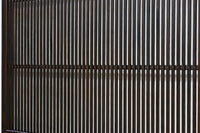 幅897ミリ　横モールガラス窓で煌びやかな面持ちの大阪格子戸　F8458　在庫4枚