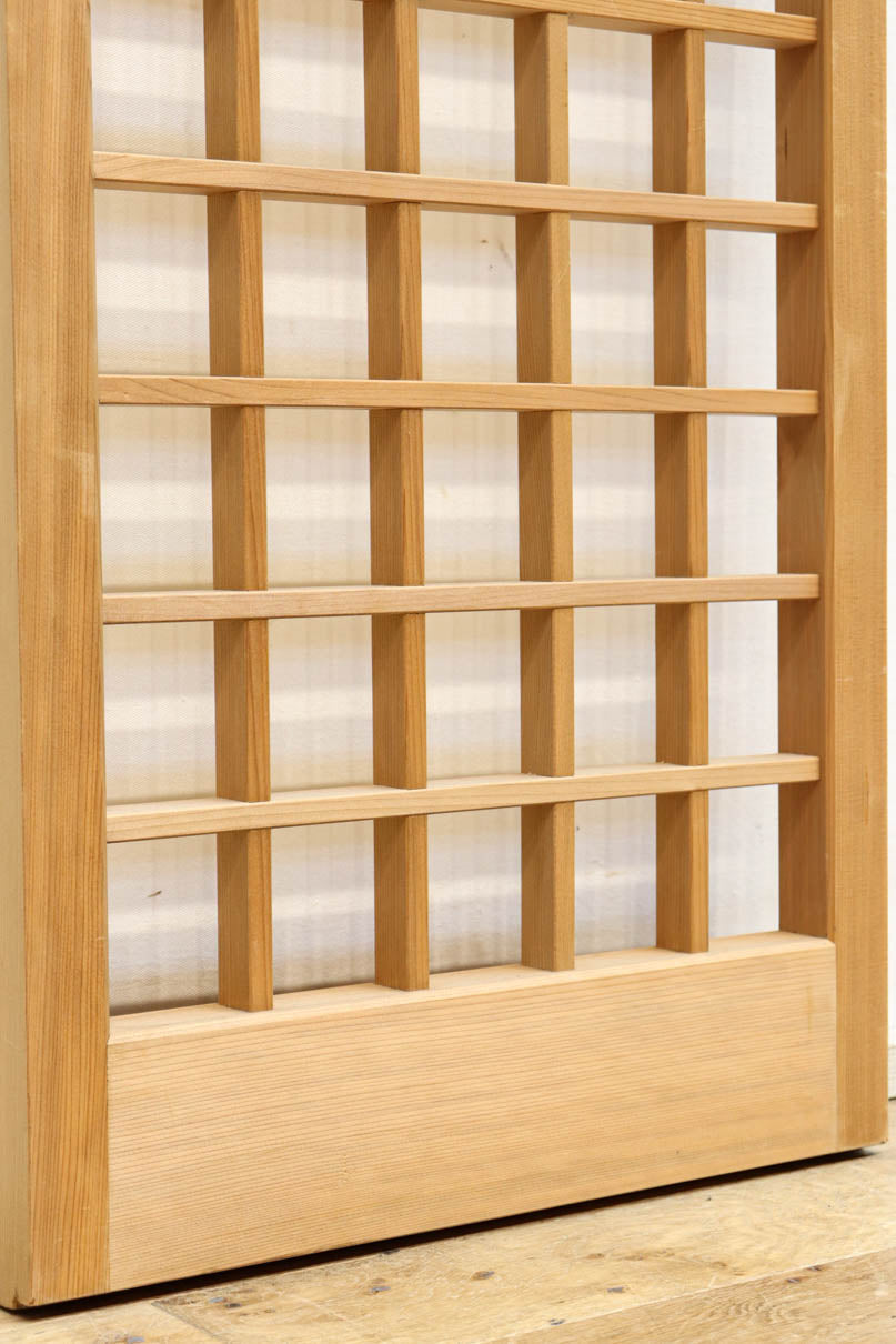 Masu lattice door F8461