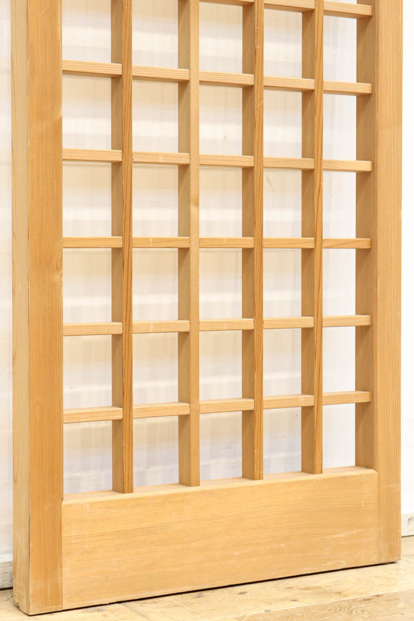 Masu lattice door F8461