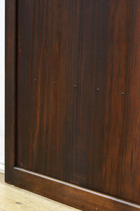 幅568ミリ　古色の落ち着いた風合いがモダンなスリム板戸　F8472　在庫1枚