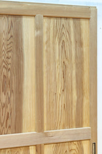 幅877ミリ　素地色の時代を重ねた味わいのある板戸　F8475　在庫3枚