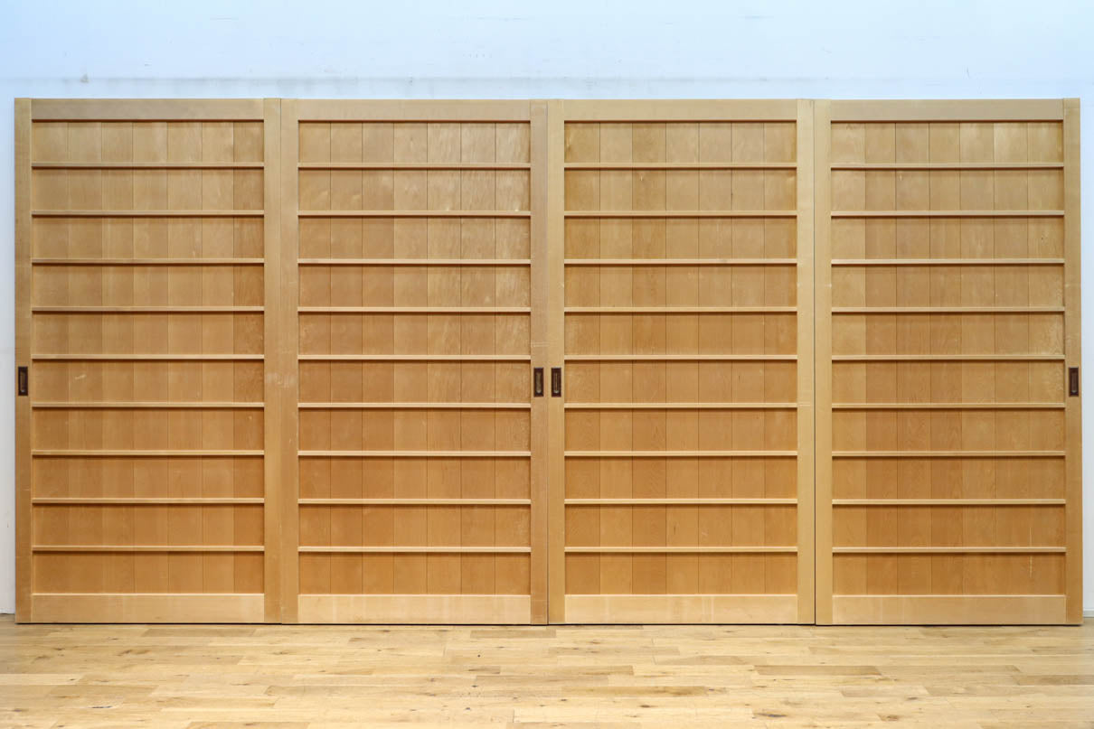 幅887ミリ　凛とした雰囲気の木地色の板戸　F8476　在庫2枚