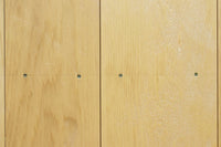 幅887ミリ　凛とした雰囲気の木地色の板戸　F8476　在庫2枚